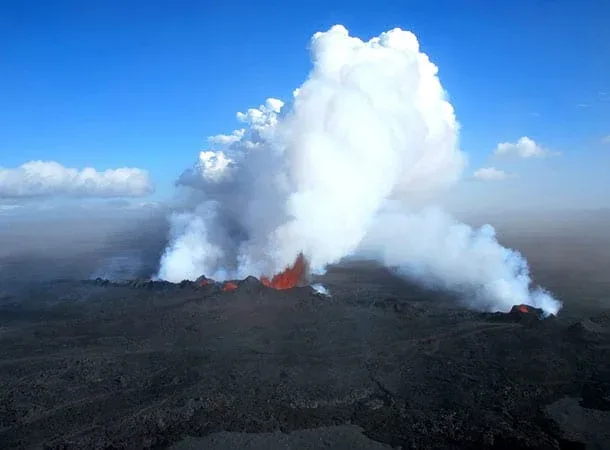 Icelandic rift today erupting lava Credit: Morgan Jones and Henrik Svenson